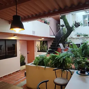 Pensión Casa Primavera, Medellín